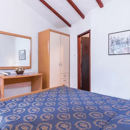 Mugeba 07 * Poreč